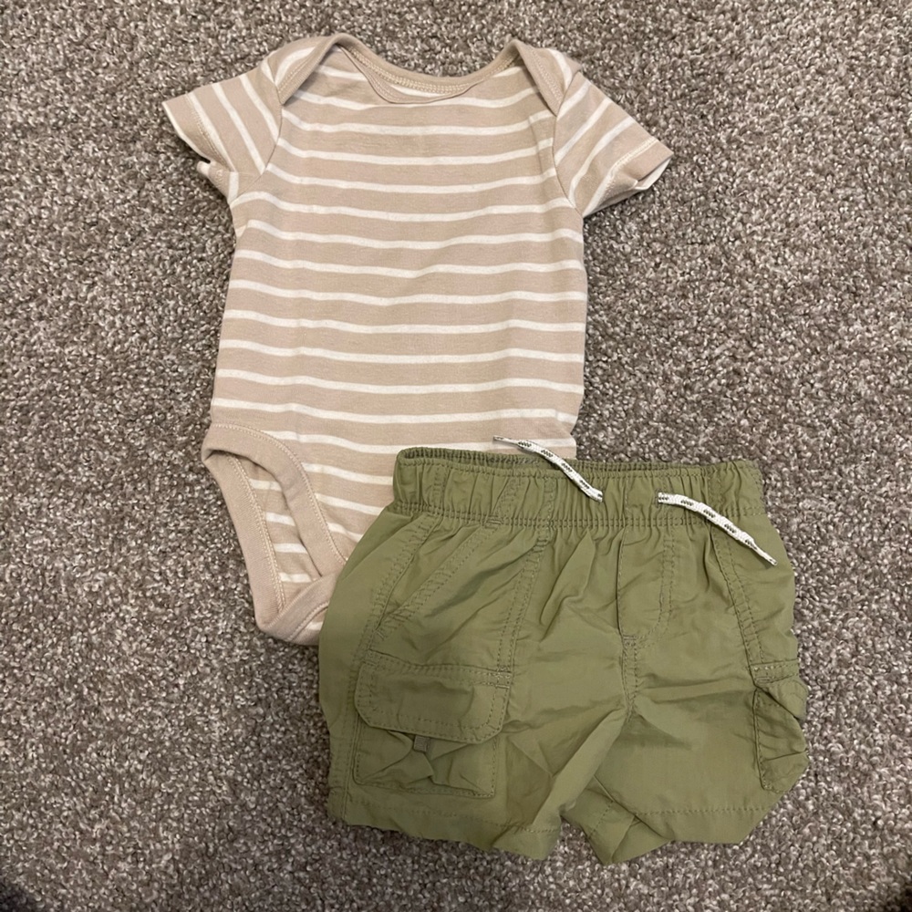 Baby Old Navy outfit